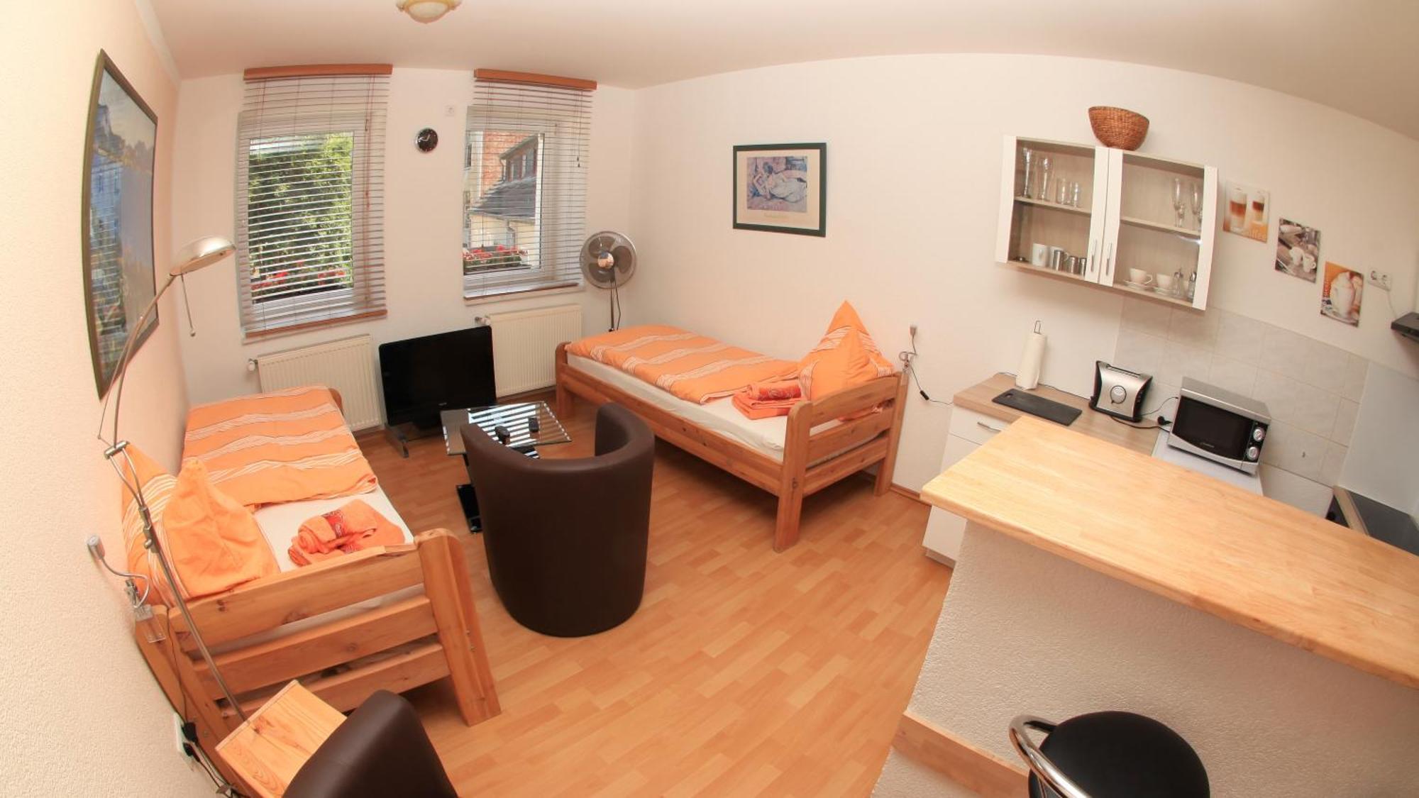 Pension Am Werder Bernburg Habitación foto