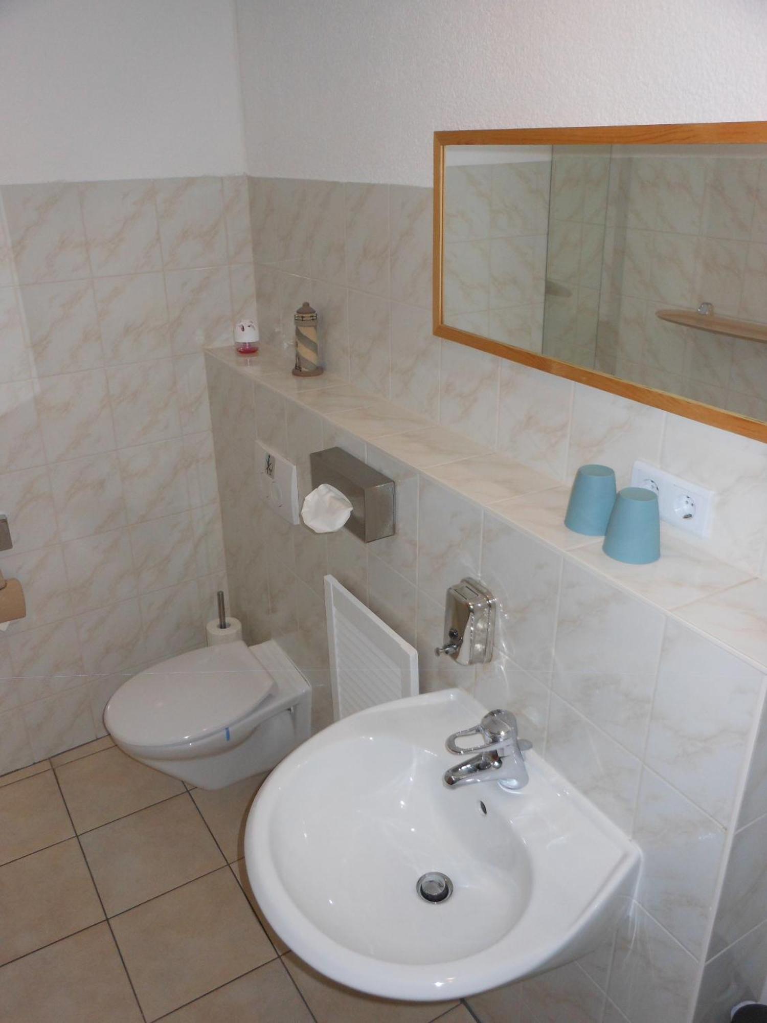 Pension Am Werder Bernburg Habitación foto