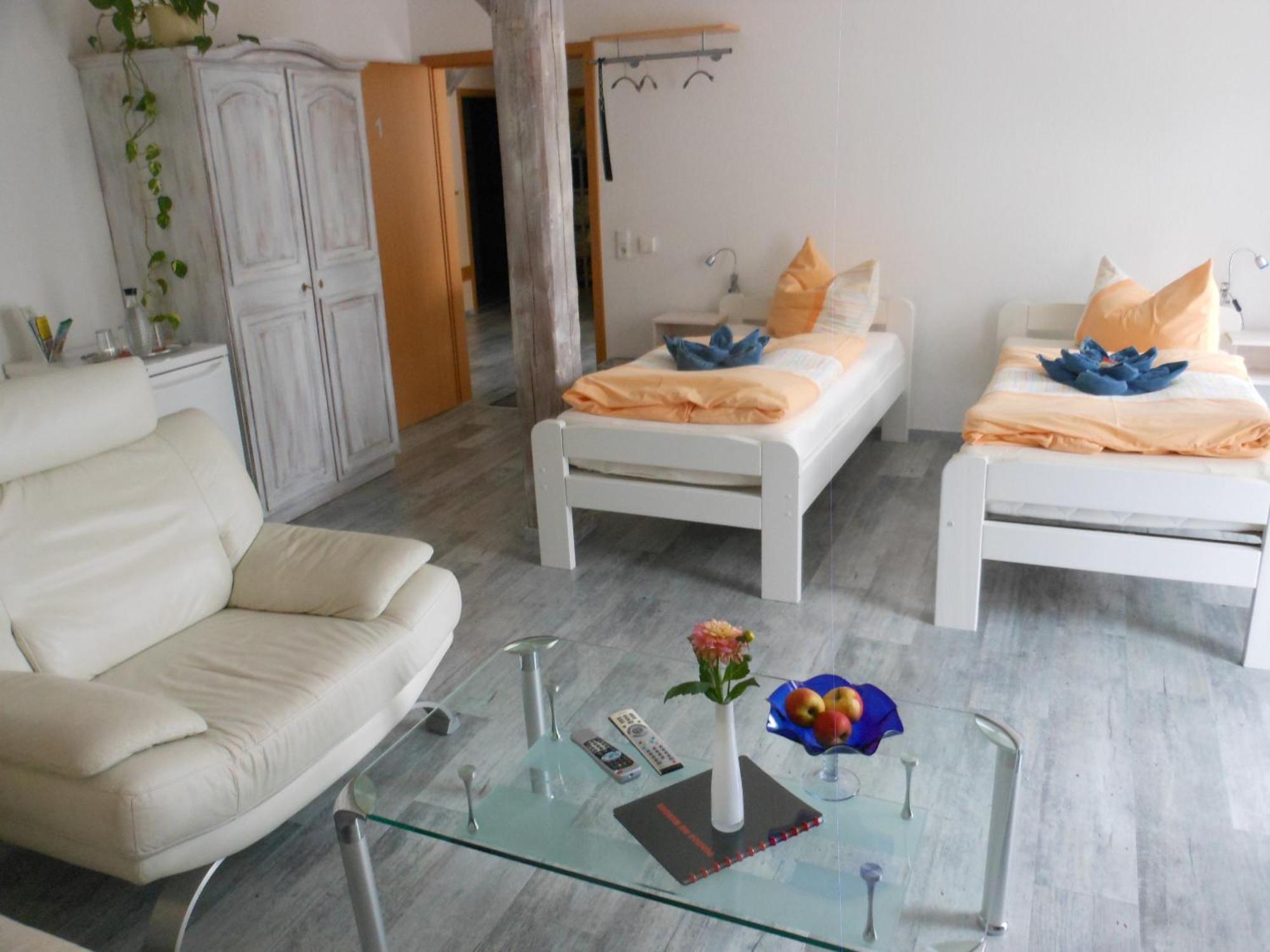 Pension Am Werder Bernburg Habitación foto