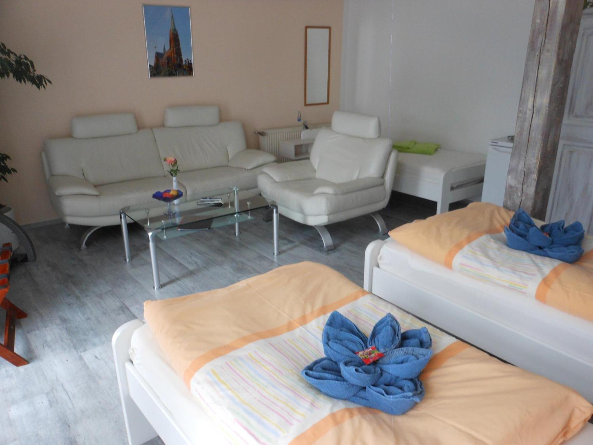 Pension Am Werder Bernburg Habitación foto